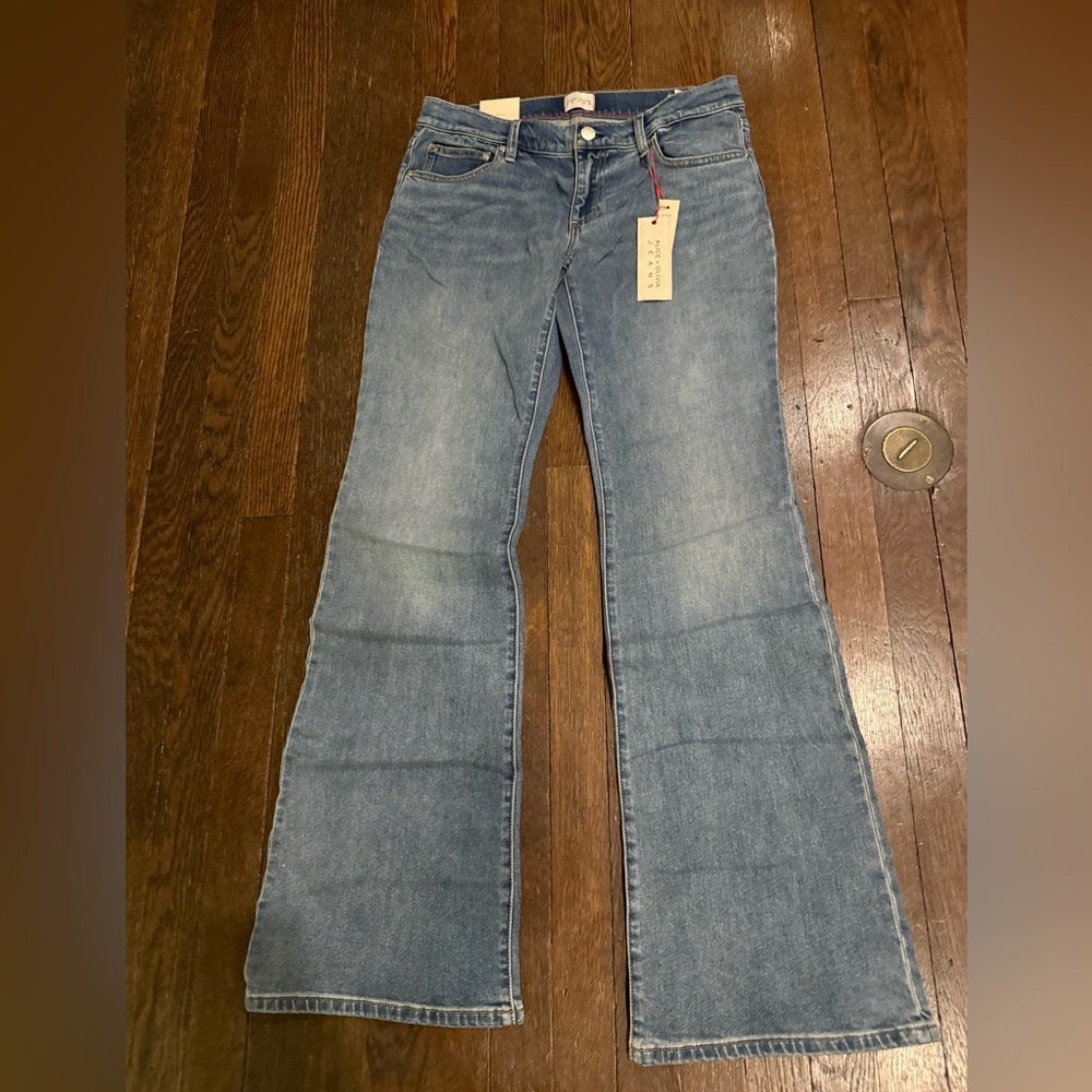 Alice + Olivia Women's Flare Jeans in Blue - Picture 3 of 4